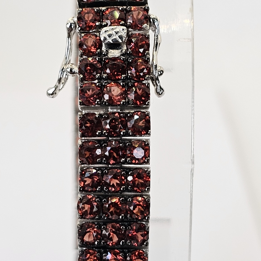 Genuine Garnet Tennis Bracelet Sterling Silver & Rhodium 7.5" - Picture 5 of 5